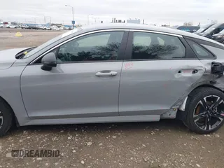 2024 Kia K5 GT-Line z VIN 5XXG64J23RG253362, wystawiony jako IAAI lot #41848600 z przebiegiem 17 481 mil mil oraz . Historia ofert i sprzedaży dostępna na DreamBid. Obrazek 15.