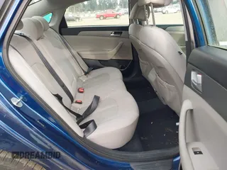 2016 Hyundai Sonata SE z VIN 5NPE24AF7GH327194, wystawiony jako IAAI lot #41393113 z przebiegiem Nie podano mil oraz . Historia ofert i sprzedaży dostępna na DreamBid. Obrazek 8.