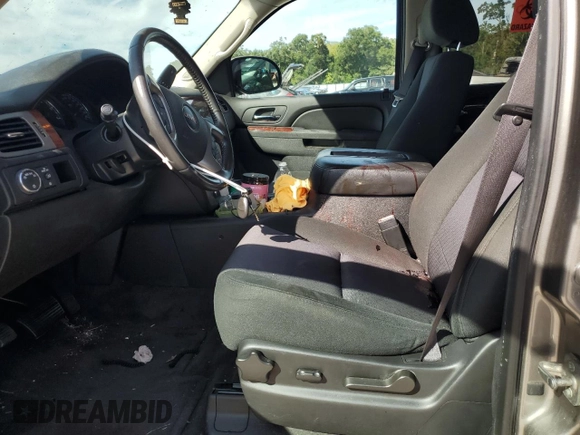 2012 GMC Yukon XL SLE with VIN 1GKS1HE06CR250652, listed as a Copart auction lot 74424294 with 129,208 mi miles and Salvage Title. Bid and sale history available at carsss.com. Image 7.