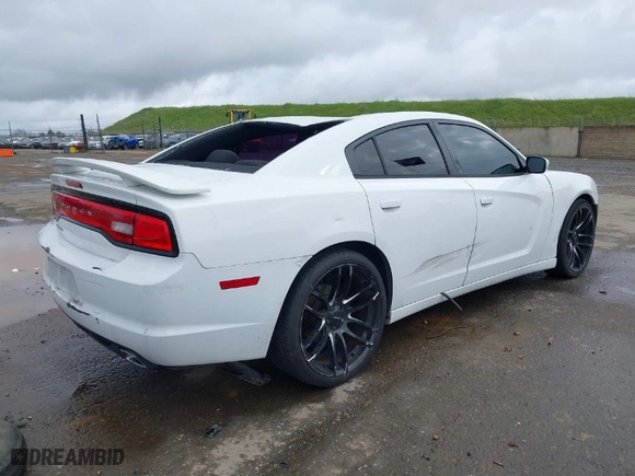 2013 Dodge Charger SE with VIN 2C3CDXBG3DH509168, listed as a IAAI auction lot 41810248 with 149,493 mi miles. Bid and sale history available at carsss.com. Image 4.