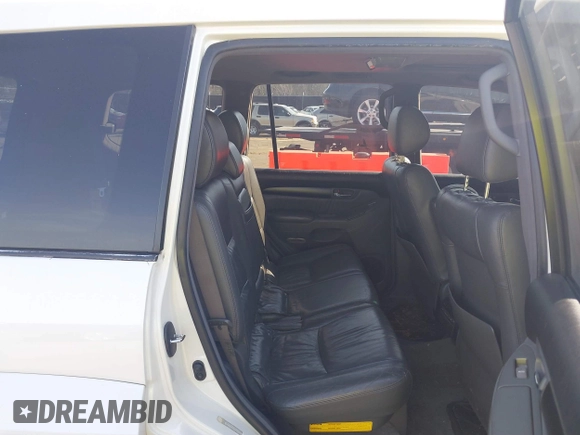2004 Lexus GX 470 with VIN JTJBT20XX40063036, listed as a IAAI auction lot 41780865 with 222,285 mi miles. Bid and sale history available at carsss.com. Image 8.