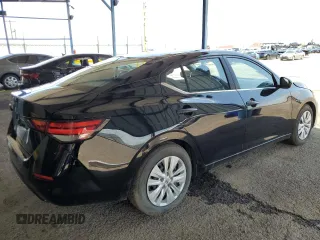 2025 Nissan Sentra S z VIN 3N1AB8BV5SY291712, wystawiony jako Copart lot #59800235 z przebiegiem 5 240 mil mil oraz Czysty tytuł • Clean title. Historia ofert i sprzedaży dostępna na DreamBid. Obrazek 3.