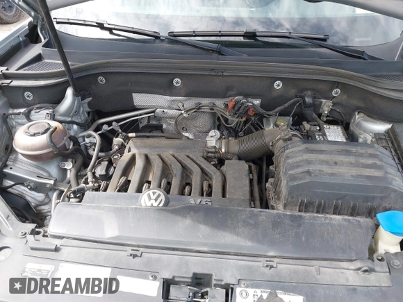 2018 Volkswagen Atlas SE with VIN 1V2DR2CAXJC521412, listed as a IAAI auction lot 42309661 with 99,045 mi miles and . Bid and sale history available at DreamBid. Image 10.