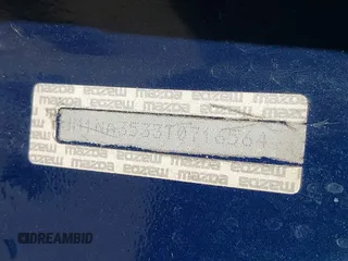 1996 Mazda MX-5 Miata z VIN JM1NA3533T0716564, wystawiony jako IAAI lot #42191052 z przebiegiem 101 713 mil mil oraz . Historia ofert i sprzedaży dostępna na DreamBid. Obrazek 9.