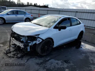 2021 Toyota Corolla SE with VIN 5YFM4MCE3MP091250, listed as a Copart auction lot 84141924 with 45,560 mi miles and Salvage Title. Bid and sale history available at carsss.com. Image 1.