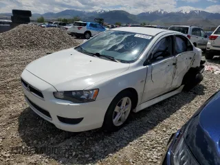 2013 Mitsubishi Lancer SE z VIN JA32V2FW3DU003392, wystawiony jako Copart lot #57474065 z przebiegiem 122 973 mil mil oraz Szkoda całkowita • Salvage title. Historia ofert i sprzedaży dostępna na DreamBid. Obrazek 1.