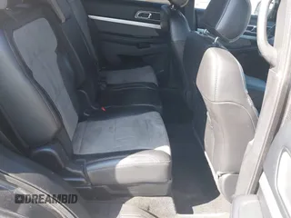 2017 Ford Explorer XLT z VIN 1FM5K7D8XHGB76500, wystawiony jako IAAI lot #41623014 z przebiegiem 149 171 mil mil oraz . Historia ofert i sprzedaży dostępna na DreamBid. Obrazek 8.