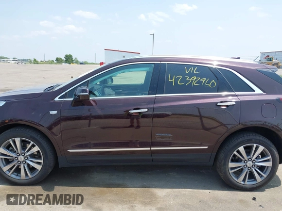 2020 Cadillac XT5 Premium Luxury AWD with VIN 1GYKNDRS6LZ200820, listed as a IAAI auction lot 42392960 with 17,957 mi miles and . Bid and sale history available at DreamBid. Image 14.