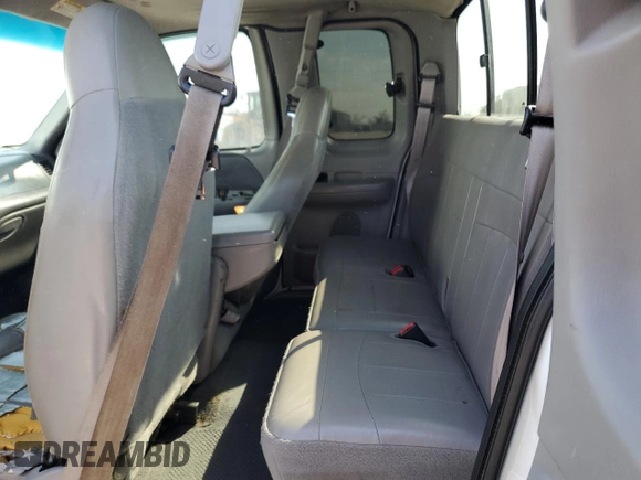 1999 Ford F-250 с VIN 1FTRX27L8XKA26097, выставлен на аукционе Copart как лот 43270015 с пробегом 201 792 миль миль и Списание • Salvage title. История ставок и продаж доступна на DreamBid. Изображение 10.