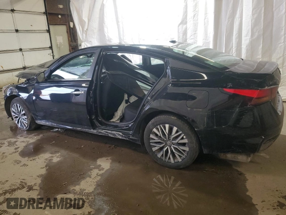 2025 Nissan Altima SV with VIN 1N4BL4DW5SN331724, listed as a Copart auction lot 45420375 with 13,707 mi miles and Salvage Title. Bid and sale history available at DreamBid. Image 2.