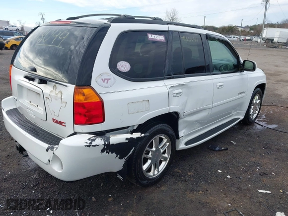 2008 GMC Envoy Denali with VIN 1GKET63M382216072, listed as a IAAI auction lot 41618044 with 148,598 mi miles. Bid and sale history available at carsss.com. Image 4.