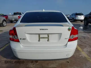 2007 Volvo S40 2.4L с VIN YV1MS382872272498, выставлен на аукционе IAAI как лот 42081892 с пробегом 160 144 миль миль и . История ставок и продаж доступна на DreamBid. Изображение 17.