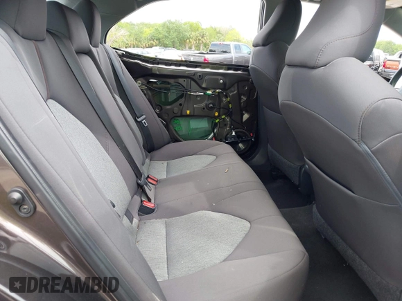 2019 Toyota Camry LE with VIN 4T1B11HKXKU818442, listed as a IAAI auction lot 41906128 with 30,728 mi miles and . Bid and sale history available at DreamBid. Image 8.