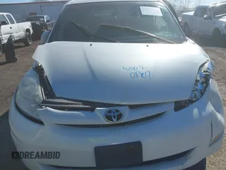 2008 Toyota Sienna XLE with VIN 5TDZK22C78S204839, listed as a IAAI auction lot 41759721 with 238,000 mi miles. Bid and sale history available at carsss.com. Image 12.