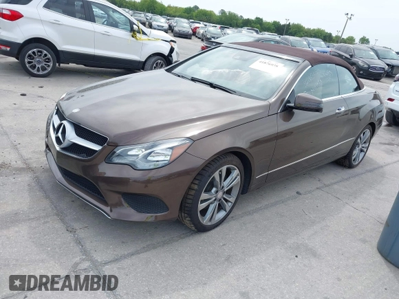 2014 Mercedes-Benz E-Class E 350 with VIN WDDKK5KF9EF242085, listed as a IAAI auction lot 41876938 with 75,760 mi miles. Bid and sale history available at carsss.com. Image 17.