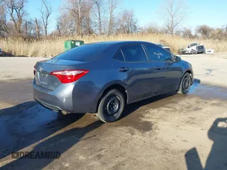 2018 Toyota Corolla L z VIN 2T1BURHE5JC969463, wystawiony jako IAAI lot #41760784 z przebiegiem 406 432 mil mil oraz . Historia ofert i sprzedaży dostępna na DreamBid. Obrazek 4.