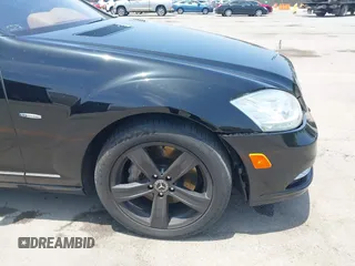 2012 Mercedes-Benz S 550 z VIN WDDNG7DB1CA440707, wystawiony jako IAAI lot #42489230 z przebiegiem 85 768 mil mil oraz . Historia ofert i sprzedaży dostępna na DreamBid. Obrazek 20.