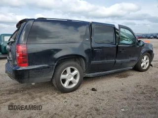 2007 Chevrolet Suburban LTZ with VIN 3GNFK16377G177721, listed as a Copart auction lot 66013204 with 226,713 mi miles and Clean Title. Bid and sale history available at carsss.com. Image 3.
