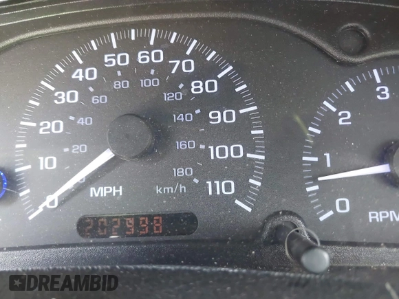 2004 Chevrolet Cavalier LS z VIN 1G1JF52F447284949, wystawiony jako IAAI lot #41753830 z przebiegiem 202 998 mil mil oraz . Historia ofert i sprzedaży dostępna na DreamBid. Obrazek 7.