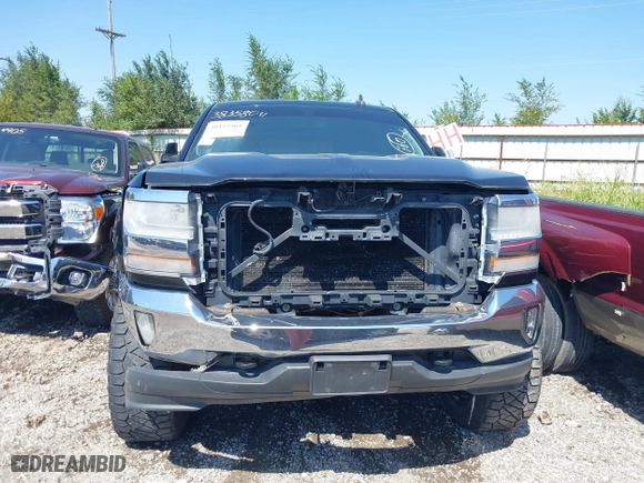 2016 Chevrolet Silverado 1500 LT with VIN 3GCUKREC3GG231290, listed as a IAAI auction lot 40113464 with 160,109 mi miles. Bid and sale history available at carsss.com. Image 6.