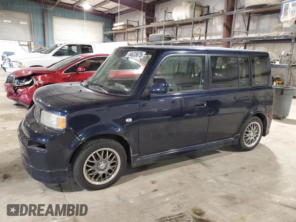 2005 Scion xB z VIN JTLKT324350199977, wystawiony jako Copart lot #54623675 z przebiegiem 50 747 mil mil oraz Szkody całkowita. Historia ofert i sprzedaży dostępna na DreamBid. Obrazek 1.