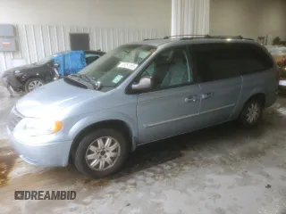2005 Chrysler Town & Country Touring with VIN 2C8GP54L05R267565, listed as a Copart auction lot 55351955 with 116,292 mi miles and Salvage Title. Bid and sale history available at DreamBid. Image 1.