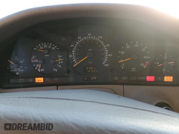 1999 Mercedes-Benz S 320/430/500 z VIN WDBGA33G9XA412054, wystawiony jako Copart lot #42012105 z przebiegiem 151 033 mil mil oraz Czysty tytuł • Clean title. Historia ofert i sprzedaży dostępna na DreamBid. Obrazek 9.