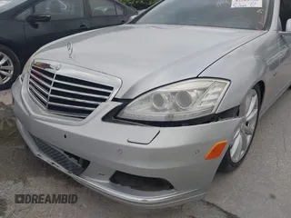 2011 Mercedes-Benz S 400 z VIN WDDNG9FB9BA384927, wystawiony jako IAAI lot #42285753 z przebiegiem 92 588 mil mil oraz . Historia ofert i sprzedaży dostępna na DreamBid. Obrazek 6.