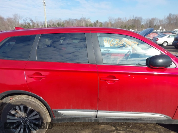 2020 Mitsubishi Outlander ES z VIN JA4AZ3A38LZ017160, wystawiony jako IAAI lot #41638787 z przebiegiem 43 770 mil mil oraz . Historia ofert i sprzedaży dostępna na DreamBid. Obrazek 14.