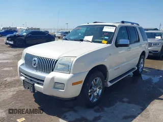 2008 Mercury Mountaineer Premier with VIN 4M2EU38E98UJ02861, listed as a IAAI auction lot 41984076 with 159,036 mi miles and . Bid and sale history available at DreamBid. Image 2.