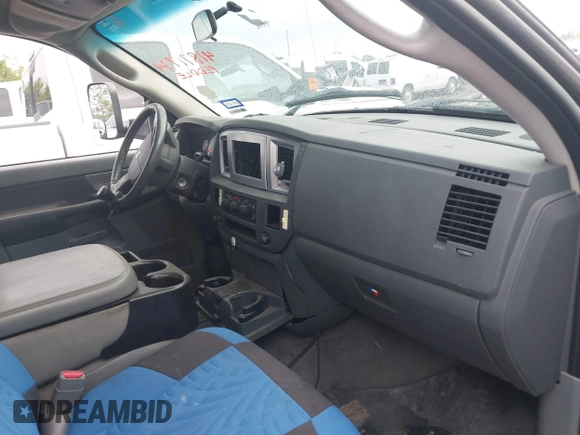 2007 Dodge Ram 2500 ST with VIN 3D7KR28C77G740987, listed as a IAAI auction lot 41871734 with 232,568 mi miles. Bid and sale history available at carsss.com. Image 5.