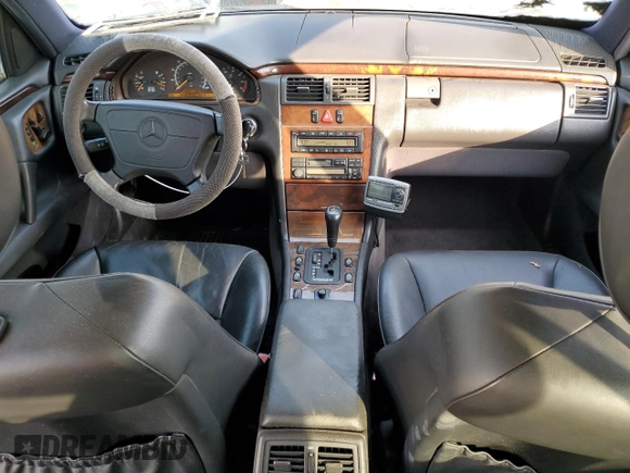 1997 Mercedes-Benz E-Class with VIN WDBJF72F6VA523987, listed as a Copart auction lot 82932444 with 216,038 mi miles and Clean Title. Bid and sale history available at carsss.com. Image 8.