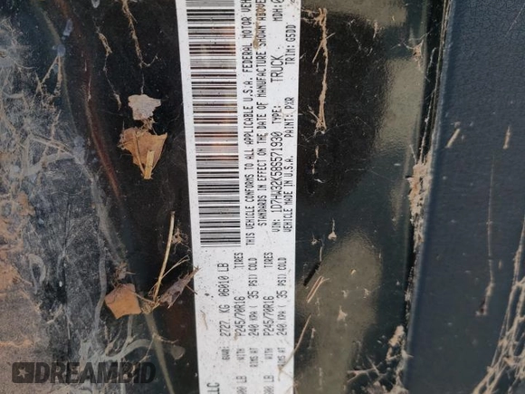 2008 Dodge Dakota z VIN 1D7HW32K58S571930, wystawiony jako Copart lot #69245074 z przebiegiem Nie podano mil oraz Szkoda całkowita • Salvage title. Historia ofert i sprzedaży dostępna na DreamBid. Obrazek 12.