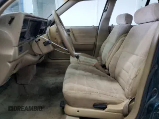 1994 Plymouth Acclaim z VIN 3P3AA46K7RT276936, wystawiony jako Copart lot #49509835 z przebiegiem 176 324 mil mil oraz Tytuł czysty. Historia ofert i sprzedaży dostępna na DreamBid. Obrazek 7.