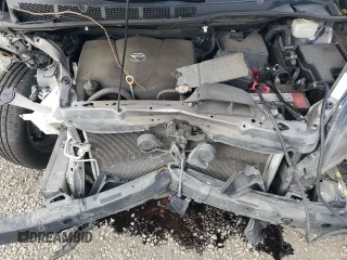 2020 Toyota Sienna SE with VIN 5TDXZ3DC0LS062302, listed as a Copart auction lot 46988815 with 97,304 mi miles and Salvage Title. Bid and sale history available at DreamBid. Image 12.