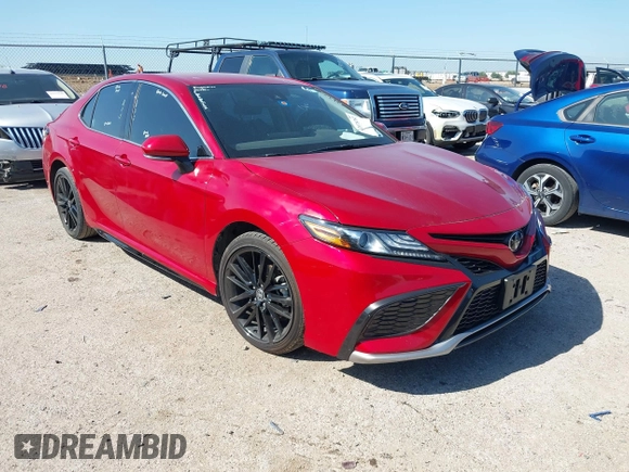 2022 Toyota Camry XSE z VIN 4T1K61AK1NU006141, wystawiony jako IAAI lot #42078782 z przebiegiem 55 637 mil mil oraz . Historia ofert i sprzedaży dostępna na DreamBid. Obrazek 1.