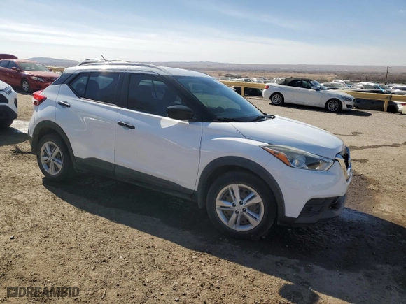 2019 Nissan Kicks SV with VIN 3N1CP5CU4KL559290, listed as a Copart auction lot 44818755 with 33,689 mi miles and Salvage Title. Bid and sale history available at carsss.com. Image 4.