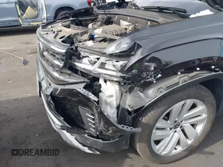 2022 Volkswagen Atlas SE с VIN 1V2JE2CAXNC229523, выставлен на аукционе IAAI как лот 41364396 с пробегом 19 781 миль миль и . История ставок и продаж доступна на DreamBid. Изображение 6.
