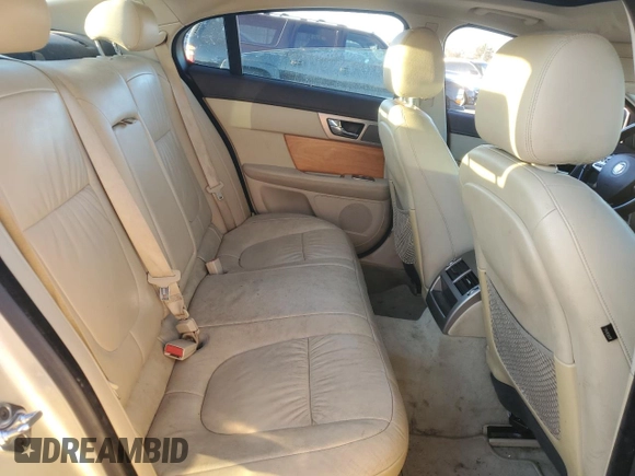 2009 Jaguar XF Luxury with VIN SAJWA05B49HR09280, listed as a Copart auction lot 43210245 with 137,540 mi miles and Salvage Title. Bid and sale history available at DreamBid. Image 10.