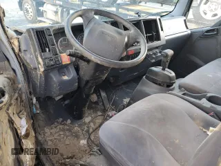 2020 Isuzu NRR IBT z VIN JALE5W165L7306294, wystawiony jako Copart lot #86615774 z przebiegiem Nie podano mil oraz Szkody całkowita. Historia ofert i sprzedaży dostępna na DreamBid. Obrazek 8.