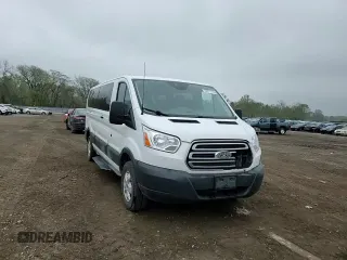 2018 Ford Transit Passenger XL z VIN 1FBZX2ZM3JKA29748, wystawiony jako Copart lot #53271175 z przebiegiem 322 749 mil mil oraz Szkoda całkowita • Salvage title. Historia ofert i sprzedaży dostępna na DreamBid. Obrazek 14.