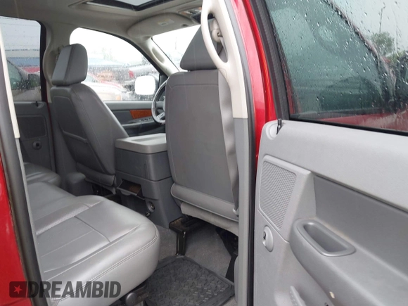 2006 Dodge 1500 SLT z VIN 1D7HU18216S562740, wystawiony jako IAAI lot #42403092 z przebiegiem 124 924 mil mil oraz . Historia ofert i sprzedaży dostępna na DreamBid. Obrazek 8.