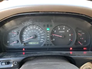 2000 Toyota Land Cruiser with VIN JT3HT05J1Y0119994, listed as a Copart auction lot 87452724 with 337,681 mi miles and Clean Title. Bid and sale history available at carsss.com. Image 9.