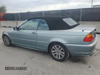 2002 BMW 3 Series 325Ci with VIN WBABS33402PG84108, listed as a Copart auction lot 88308915 with 238,035 mi miles and Non Repairable. Bid and sale history available at carsss.com. Image 2.