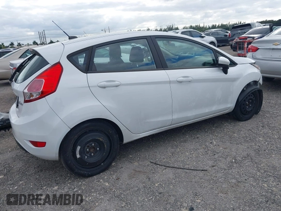 2019 Ford Fiesta SE z VIN 3FADP4EJ5KM132862, wystawiony jako IAAI lot #40893430 z przebiegiem 91 011 mil mil oraz . Historia ofert i sprzedaży dostępna na DreamBid. Obrazek 4.