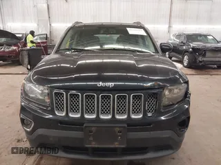 2017 Jeep Compass Latitude z VIN 1C4NJDEB7HD153516, wystawiony jako IAAI lot #41218713 z przebiegiem 132 234 mil mil oraz . Historia ofert i sprzedaży dostępna na DreamBid. Obrazek 12.