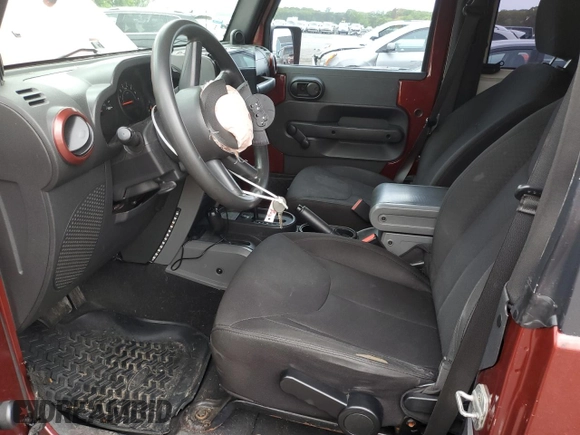 2007 Jeep Wrangler X z VIN 1J4FA24177L230692, wystawiony jako Copart lot #58485465 z przebiegiem 185 997 mil mil oraz Czysty tytuł • Clean title. Historia ofert i sprzedaży dostępna na DreamBid. Obrazek 7.