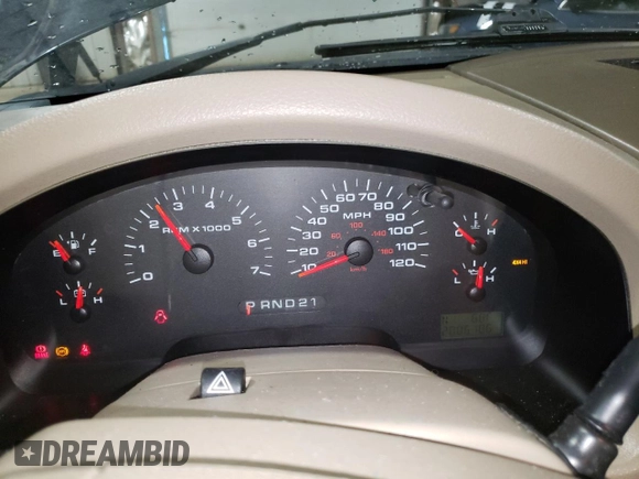 2004 Ford F-150 XLT with VIN 1FTRW14W84KB98511, listed as a Copart auction lot 42092095 with 200,618 mi miles and Salvage Title. Bid and sale history available at carsss.com. Image 9.