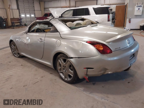 2002 Lexus SC with VIN JTHFN48Y320027045, listed as a IAAI auction lot 41681700 with 167,108 mi miles. Bid and sale history available at carsss.com. Image 3.