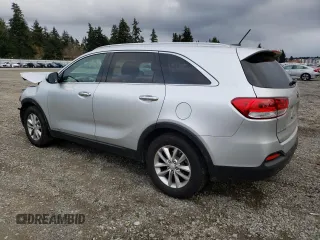 2017 Kia Sorento LX with VIN 5XYPGDA5XHG220425, listed as a Copart auction lot 47653075 with 191,170 mi miles and Salvage Title. Bid and sale history available at carsss.com. Image 2.
